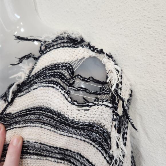 Free People Spells Trouble Stripe Pullover Sweater 3/4 Sleeve Ivory Black Small - Picture 6 of 11